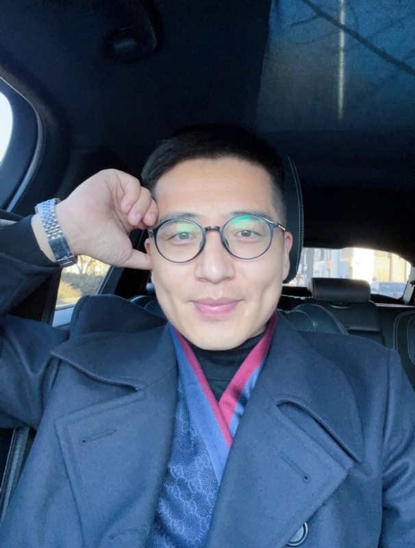 只为与你相遇的第二张照片--深圳相亲服务中心