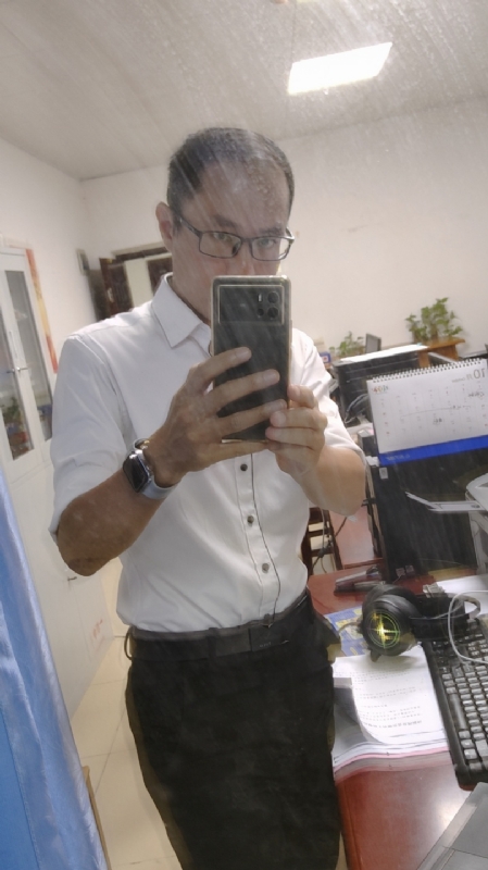 老蔡先生的第一张照片--深圳相亲服务中心