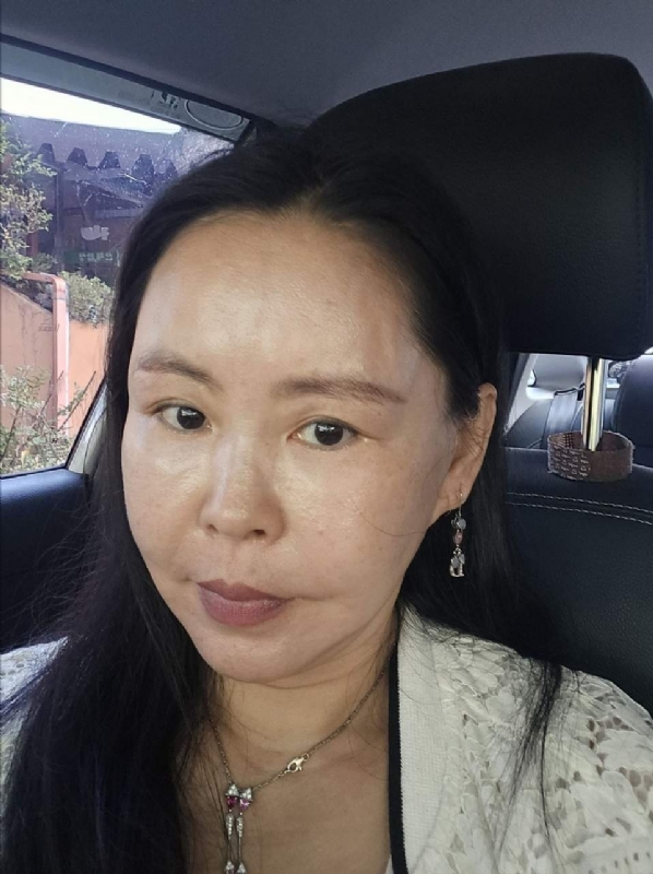 仁荷的第三张照片--深圳相亲服务中心