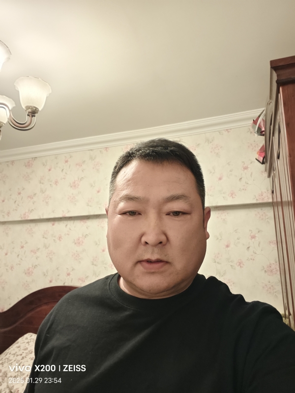 峰哥的第一张照片--深圳相亲服务中心