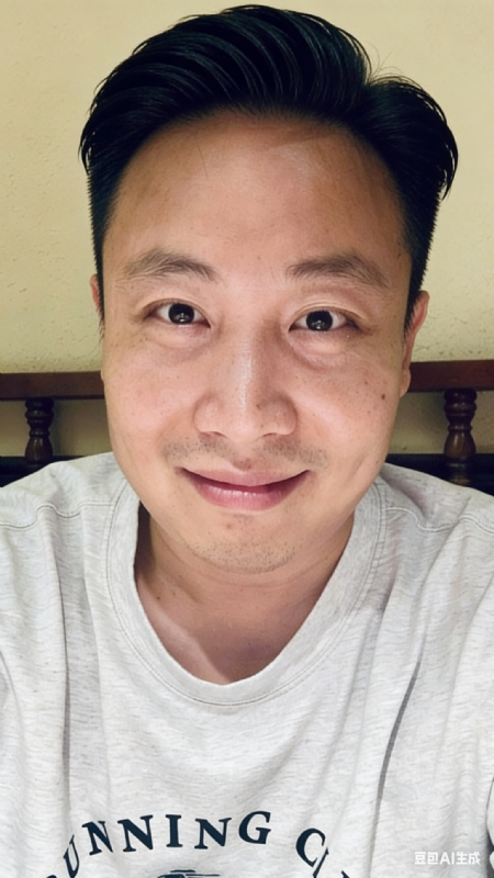 巾凡的第二张照片--深圳相亲服务中心