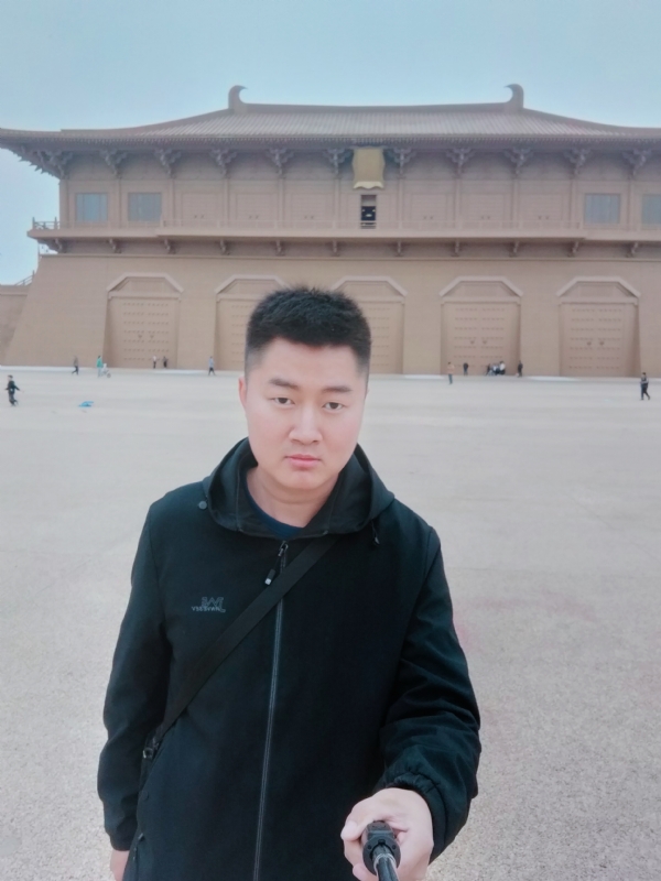 放肆的青春的第一张照片--深圳相亲服务中心