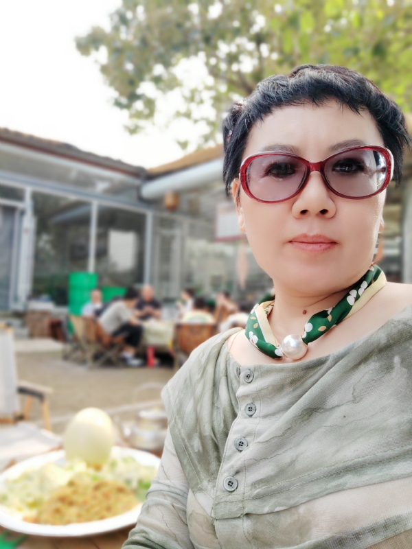 初见的第一张照片--深圳相亲服务中心