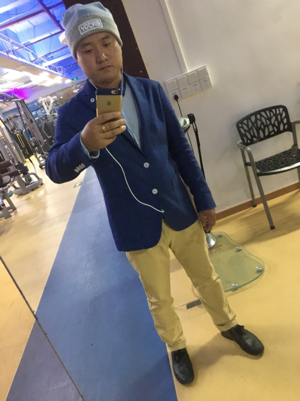 王逵的第一张照片--深圳相亲服务中心