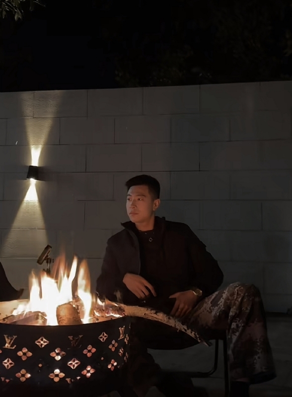 南风知我意的第一张照片--深圳相亲服务中心