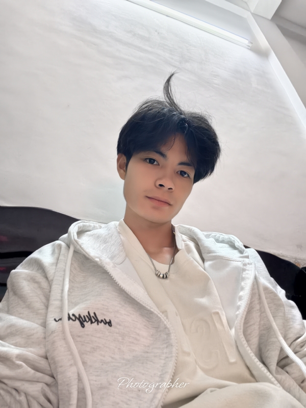 啊云的第一张照片--深圳相亲服务中心