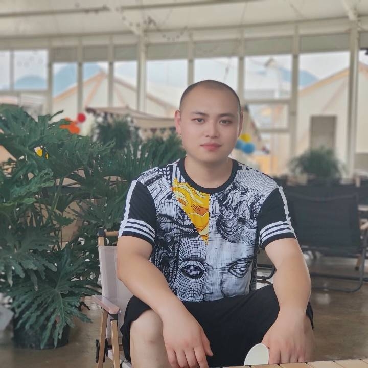 诚心找一个的第一张照片--深圳相亲服务中心