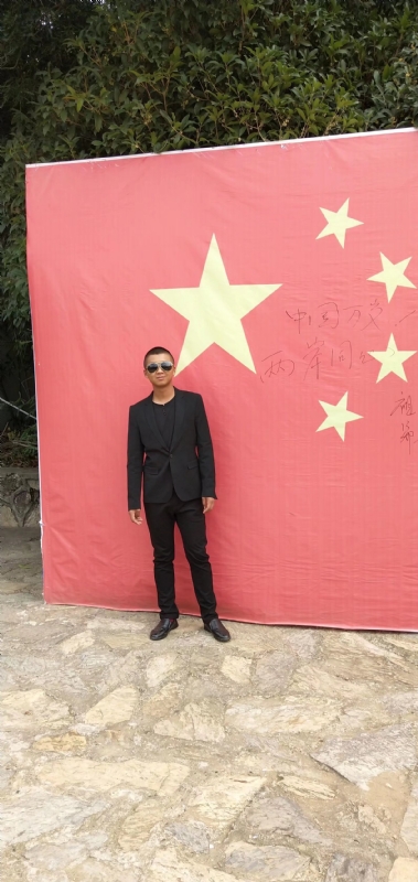 奔腾的小乌鸦的第一张照片--深圳相亲服务中心