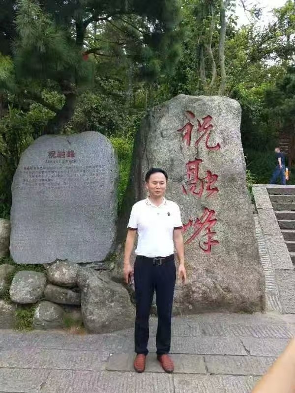 真诚的第三张照片--深圳相亲服务中心