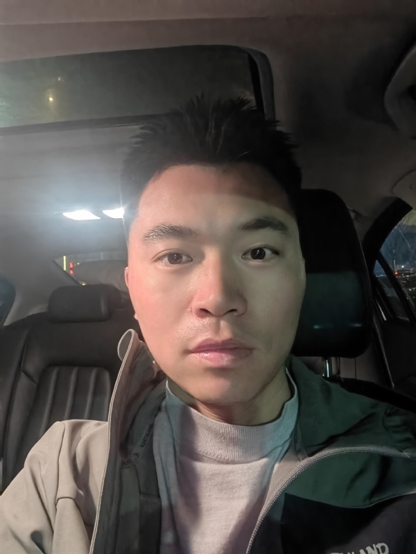 讲不出再见的第二张照片--深圳相亲服务中心