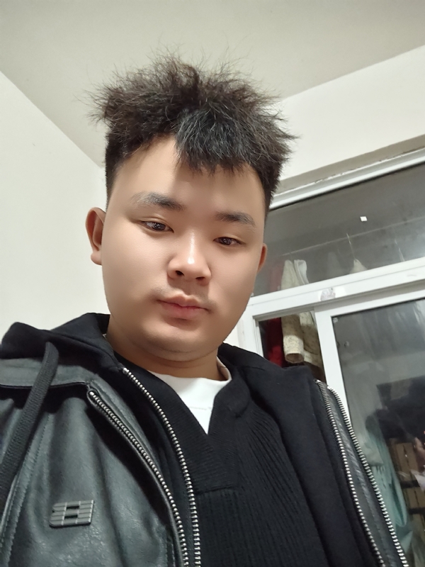 阿龙找对象的第一张照片--深圳相亲服务中心