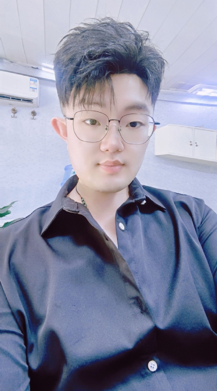 赵财进宝的第二张照片--深圳相亲服务中心