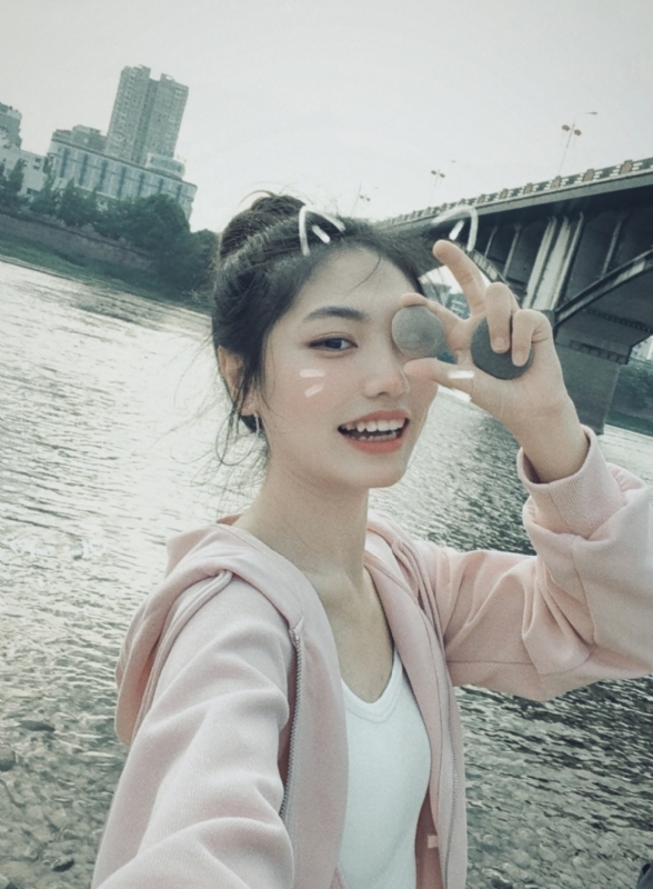 昭十晰的第二张照片--深圳相亲服务中心