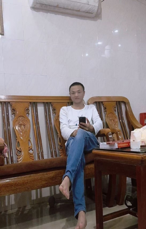 知年的第三张照片--深圳相亲服务中心