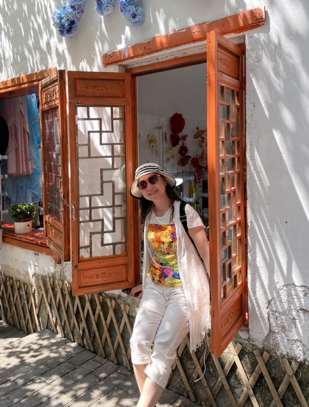 stella的第三张照片--深圳相亲服务中心