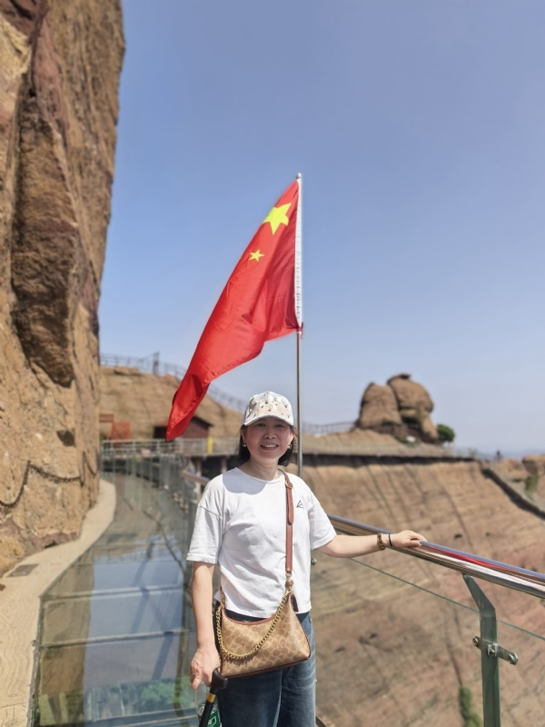 久久的第二张照片--深圳相亲服务中心