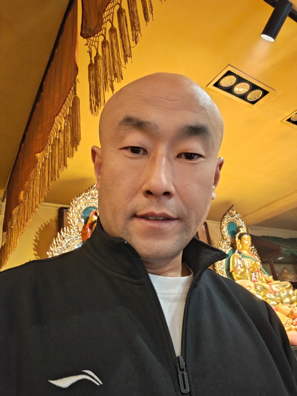 王家人的第二张照片--深圳相亲服务中心