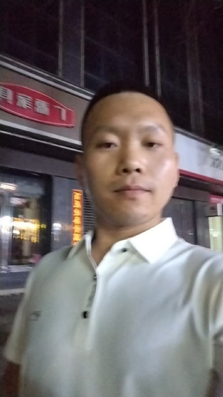 迷途悟人生的第一张照片--深圳相亲服务中心