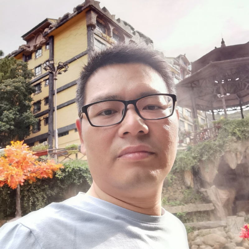 英德林的第一张照片--深圳相亲服务中心