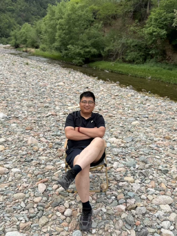 杨先生的第二张照片--深圳相亲服务中心