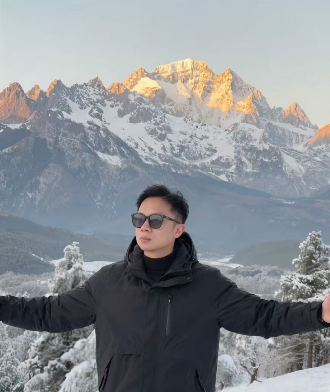 这有叔的第二张照片--深圳相亲服务中心