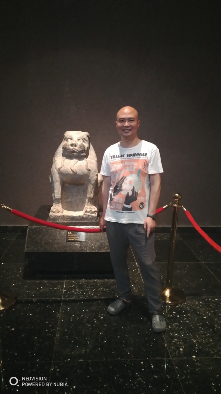 半似如来半似仙的第二张照片--深圳相亲服务中心
